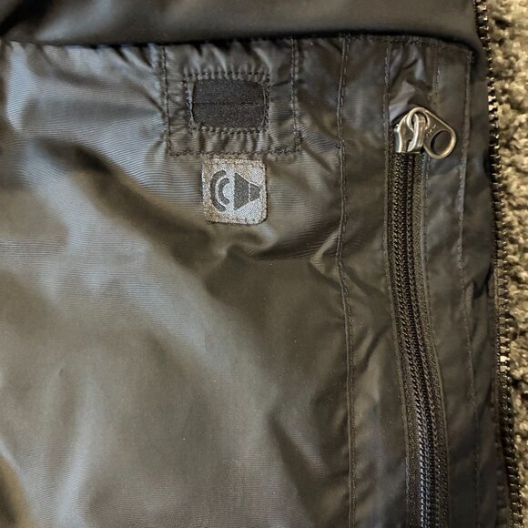 Women's North Face Winter Parka - Medium - Picture 6 of 13